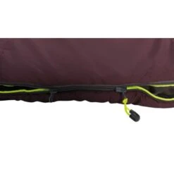 Outwell Campion Lux Sleeping Bag (Aubergine) 12 Outwell Campion Lux Sleeping Bag (Aubergine) -Vango Sale Store 230397 campion lux aubergine left side zipper feature photo8